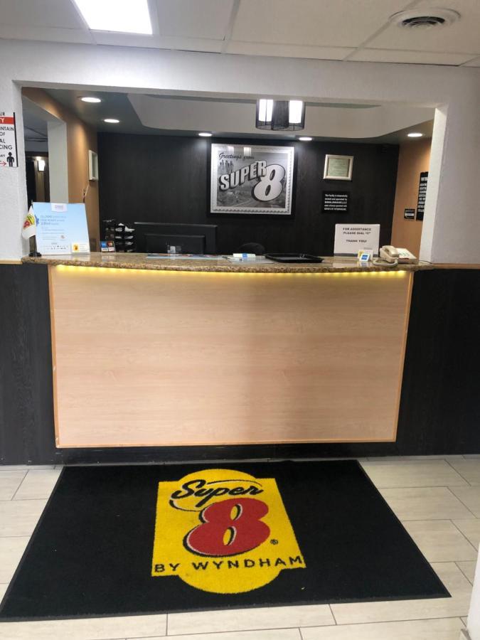 Super 8 By Wyndham Plover Stevens Point Area Exterior photo